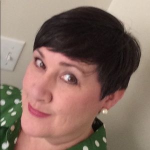 Meet your Posher, Pamela